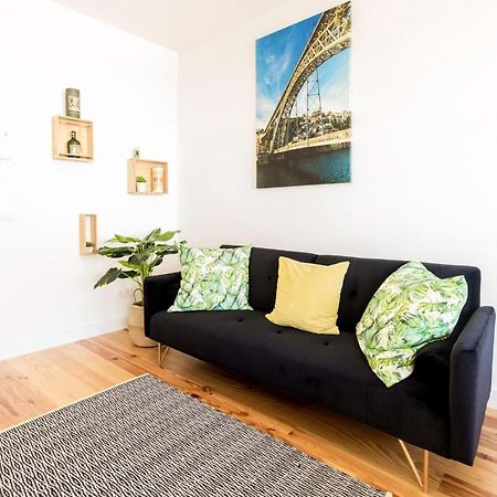 Guest H4U - Porto Batalha City Center Bagian luar foto