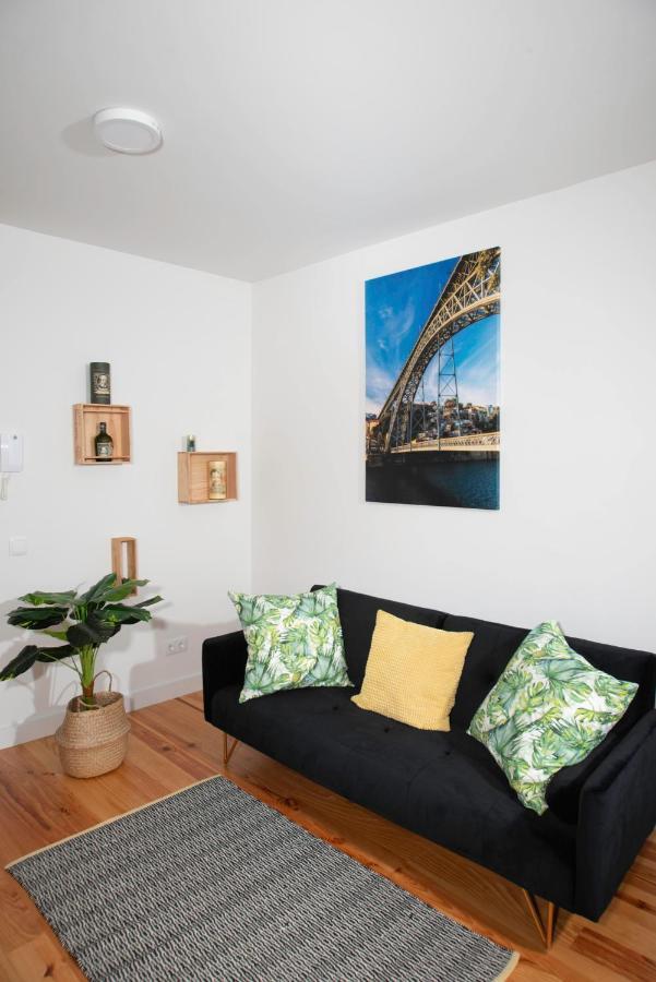 Guest H4U - Porto Batalha City Center Bagian luar foto