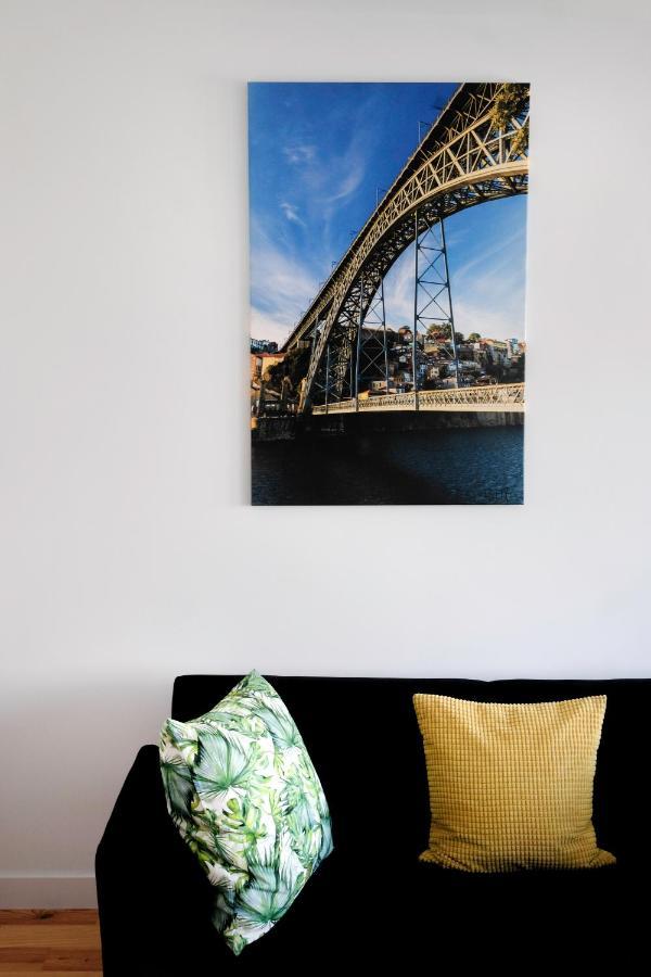 Guest H4U - Porto Batalha City Center Bagian luar foto