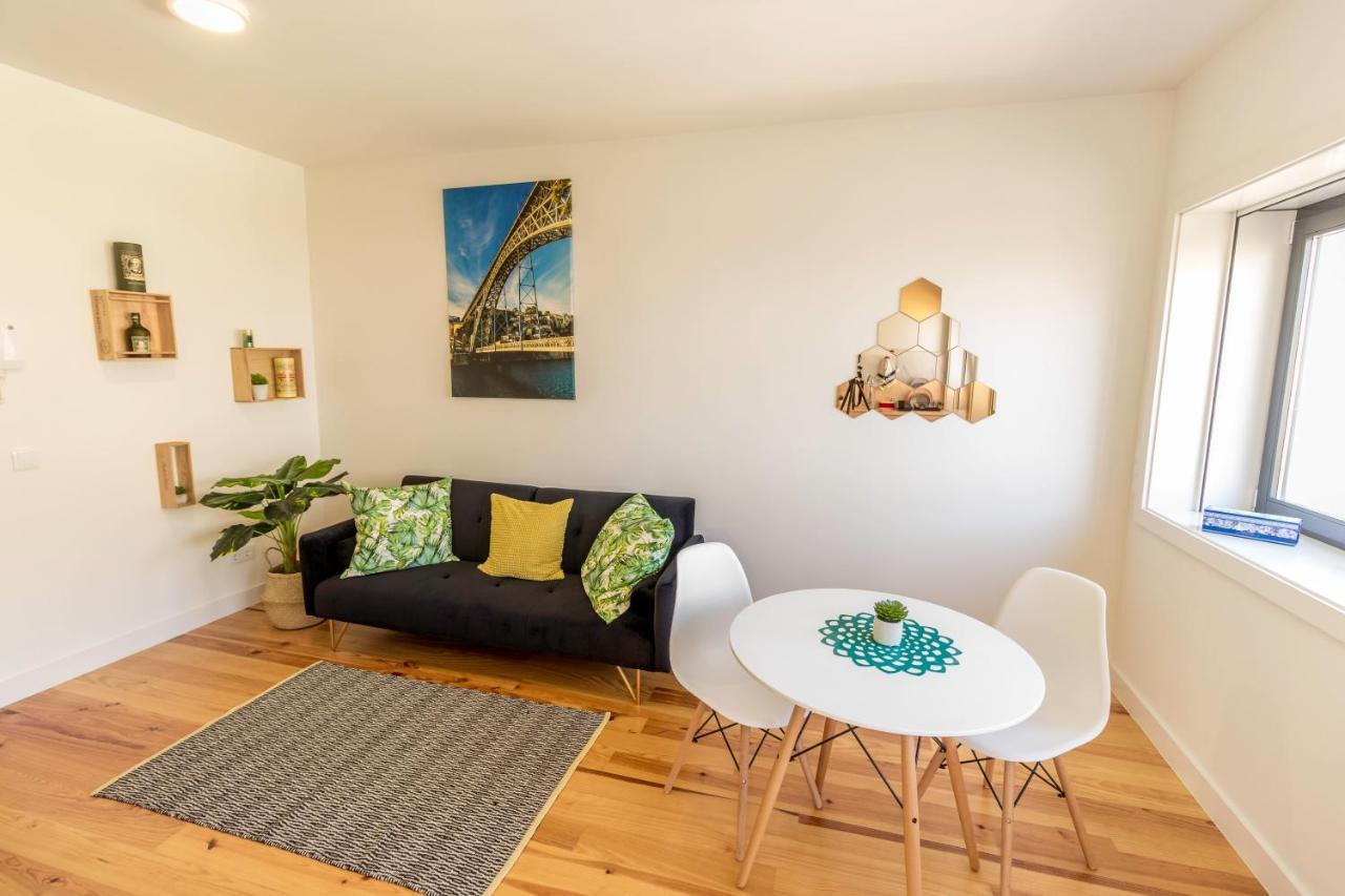 Guest H4U - Porto Batalha City Center Bagian luar foto