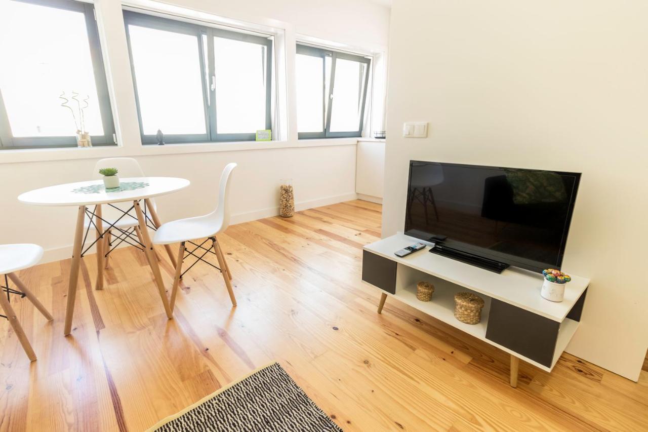 Guest H4U - Porto Batalha City Center Bagian luar foto