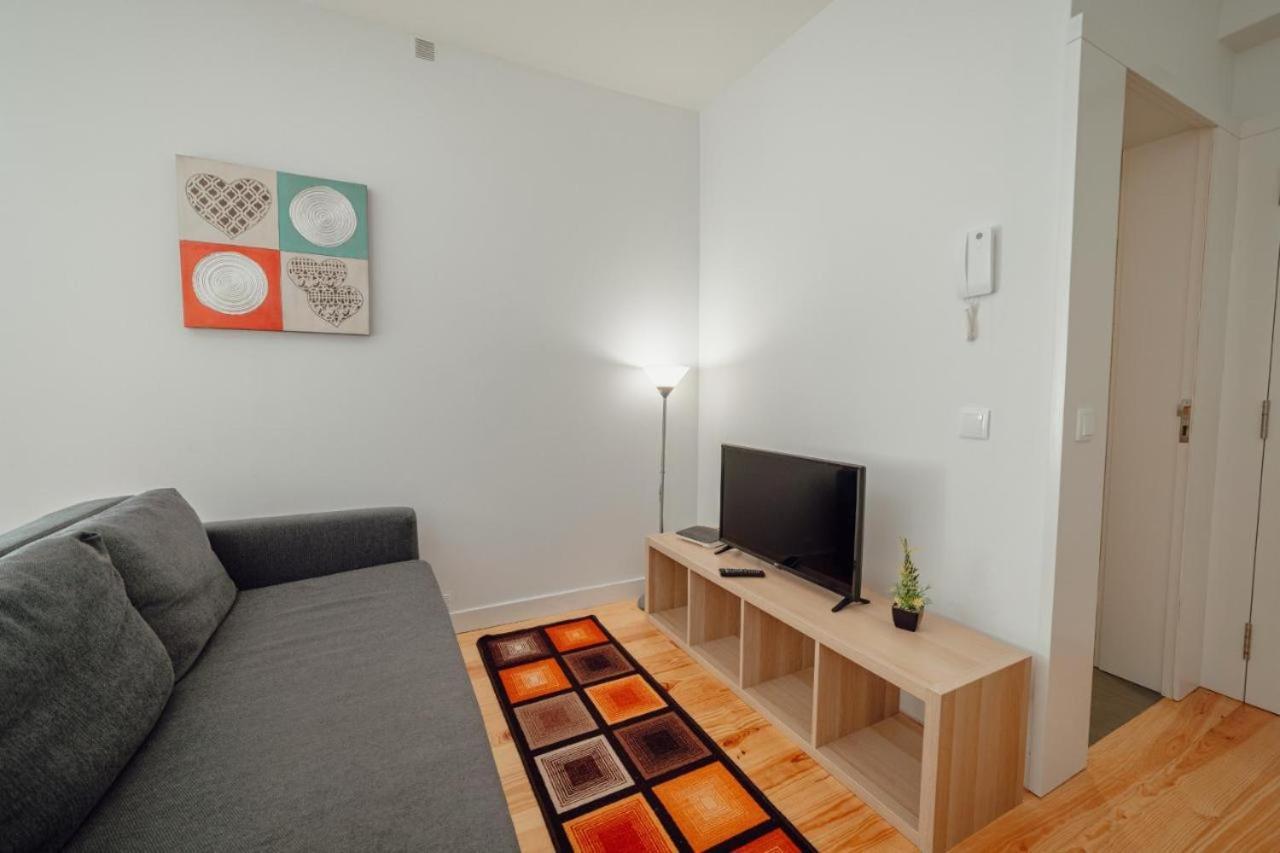 Guest H4U - Porto Batalha City Center Bagian luar foto
