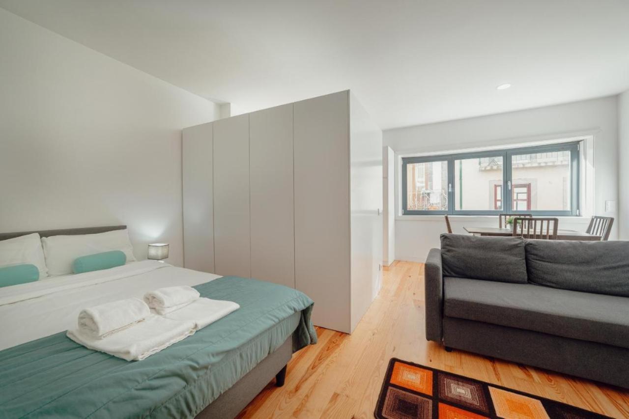 Guest H4U - Porto Batalha City Center Bagian luar foto