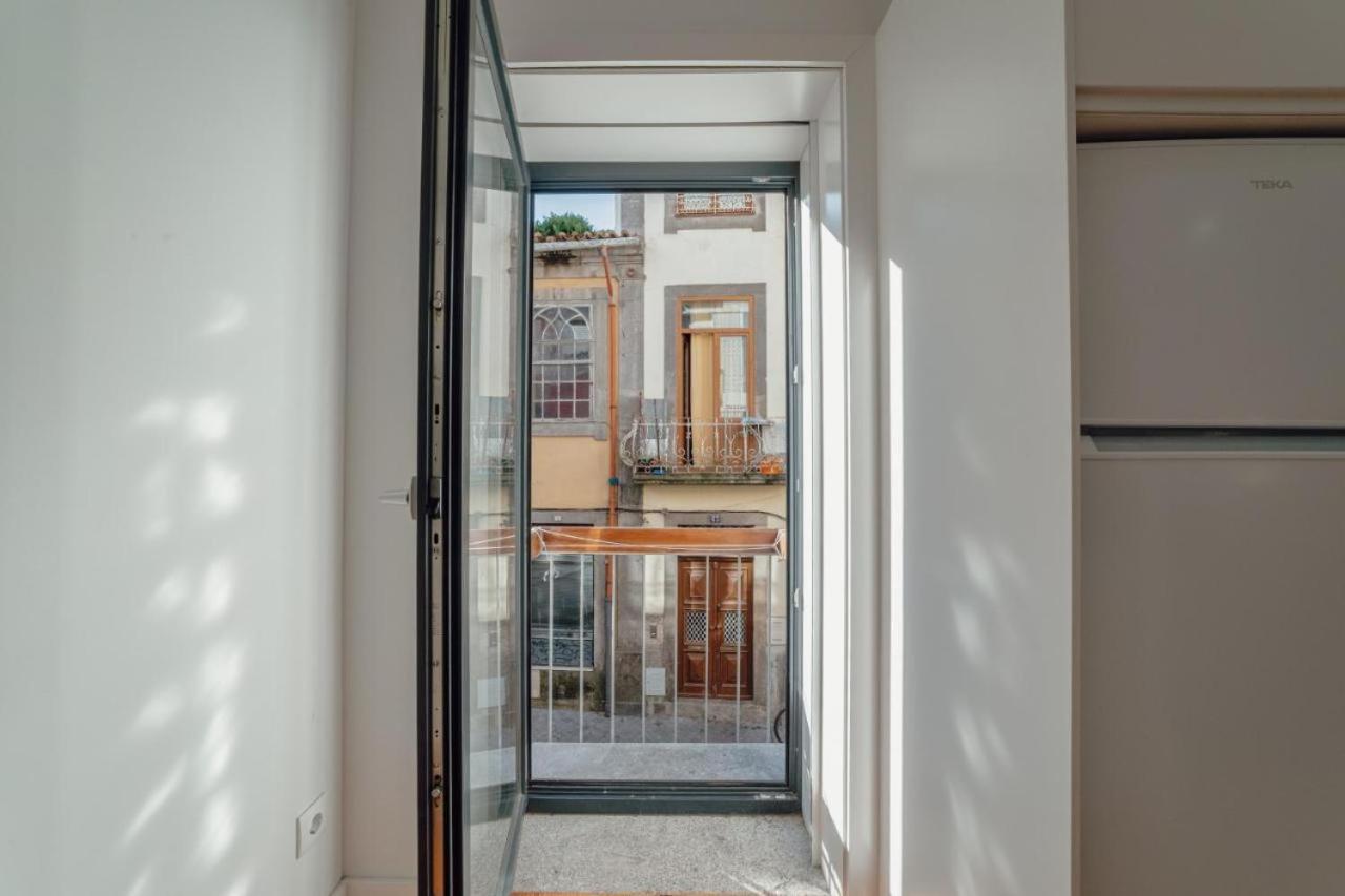 Guest H4U - Porto Batalha City Center Bagian luar foto