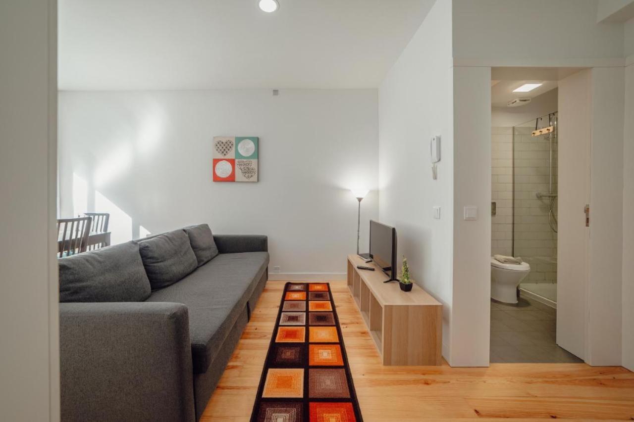 Guest H4U - Porto Batalha City Center Bagian luar foto