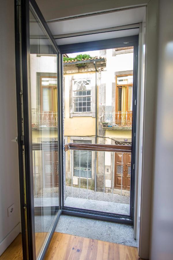 Guest H4U - Porto Batalha City Center Bagian luar foto